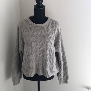 Moon & Madison soft green cropped sweater size L